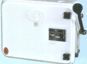 CHANGEOVER SWITCH TRIPLE POLE - MCO With “U” Type moving contacts With Porcelain Blocks